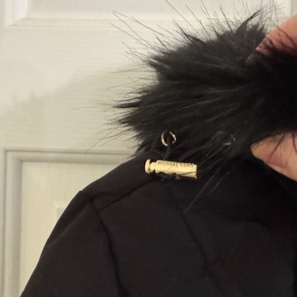 Michael Kors Black Down Hooded Long Puffer Coat Faux Fur Trim Gold Hardware Sz M - Picture 6 of 13